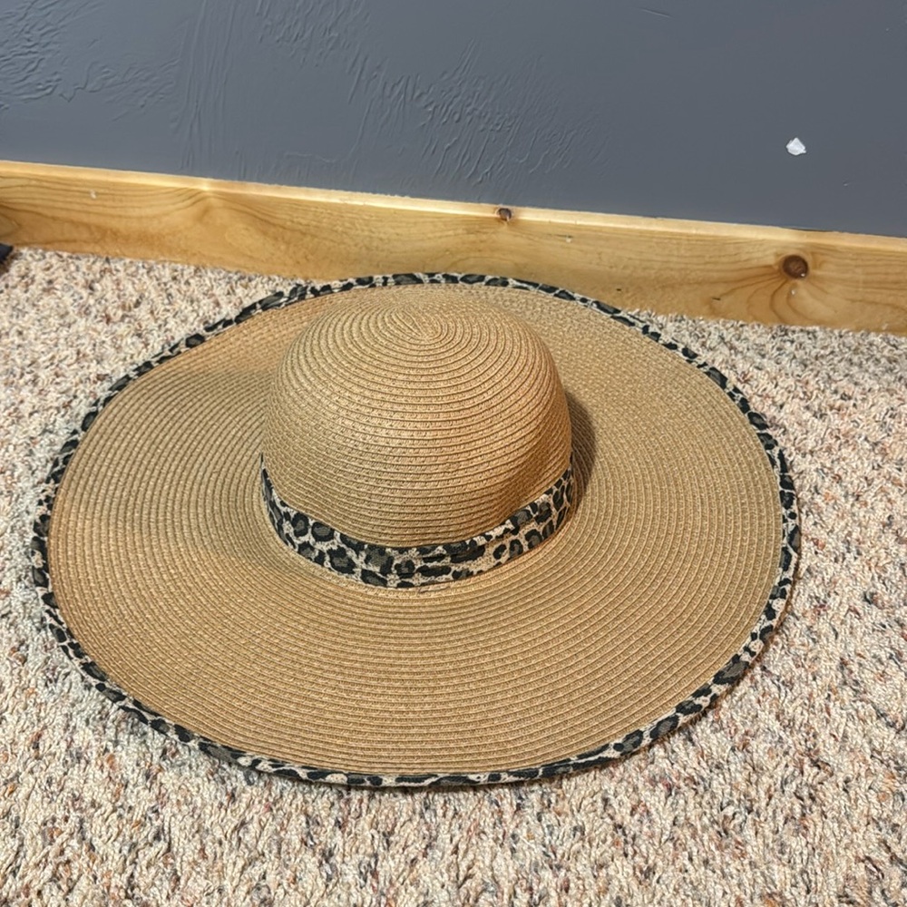 Sun hat
